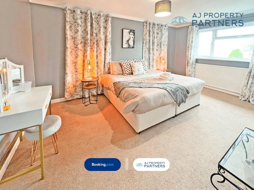 Premium Deal L Hill View Home L Last-Minute Offer L Cheltenham L Aj Properties L Perfect For Short Or Long Stays L 4Beds 4Bedrooms Exteriör bild