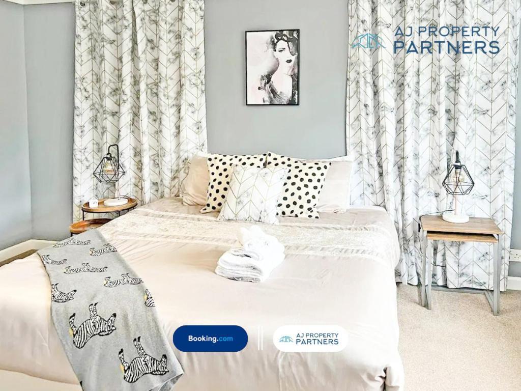 Premium Deal L Hill View Home L Last-Minute Offer L Cheltenham L Aj Properties L Perfect For Short Or Long Stays L 4Beds 4Bedrooms Exteriör bild